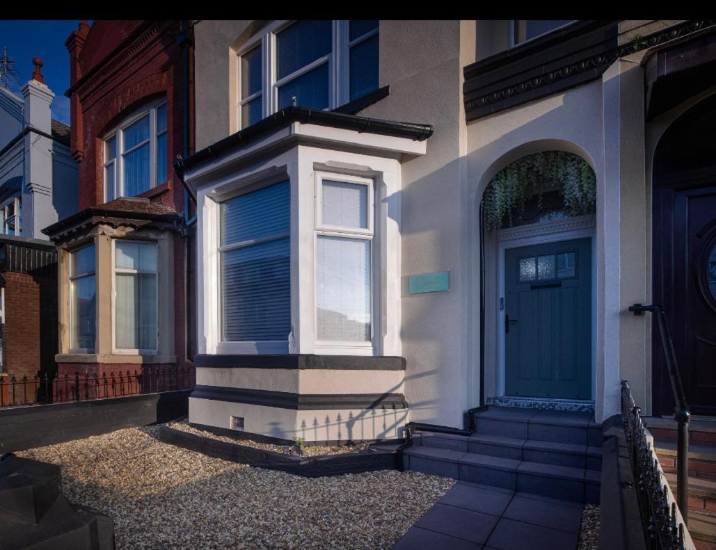 Coral Boutique Apartment 2 Blackpool Luaran gambar